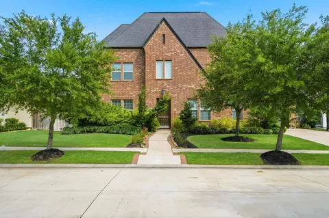 5735 Genoa Springs Ln, Sugar Land, TX 77479
