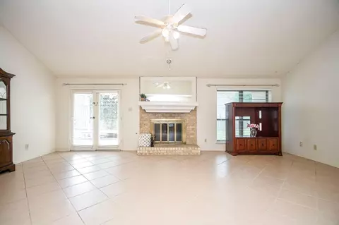 4902 Rainwater Dr, Pasadena, TX 77505