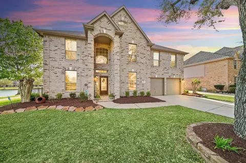 3801 Somerville Lake Ct, Pearland, TX 77581