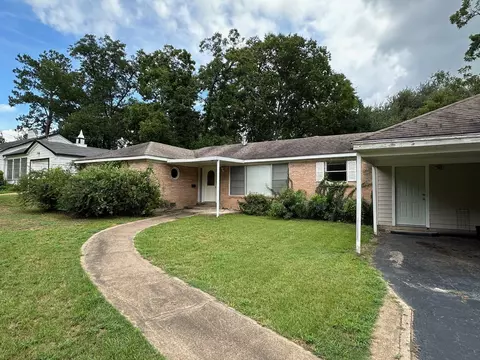 1006 Easy Ave, Crockett, TX 75835