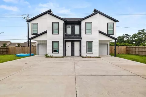8534 Woodlyn Rd, Houston, TX 77028