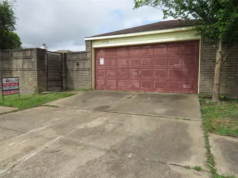 11718 Coachfield Ln, Houston, TX 77035
