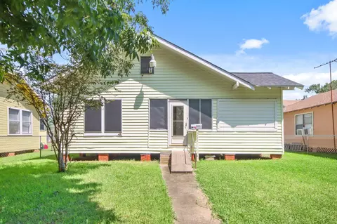 3222 Illinois St, Baytown, TX 77520