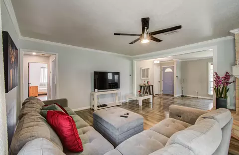 15603 Boulder Oaks Dr, Houston, TX 77084