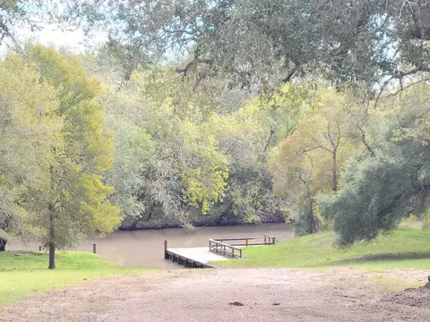 90 River Tree Dr, Blessing, TX 77419 photo 5