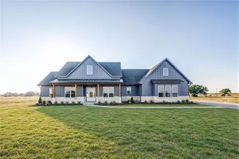 2299 Pintail Ln, Columbus, TX 78934