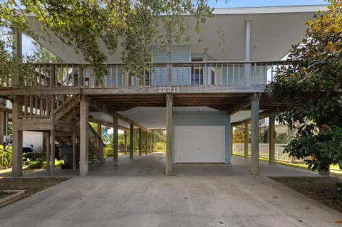 22311 Isle View Dr, Galveston, TX 77554