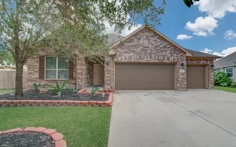 8507 Dolan Heights Ct, Cypress, TX 77433