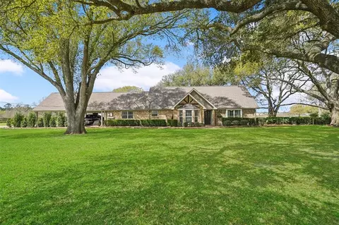 21511 Kickapoo Rd, Waller, TX 77484 photo 1