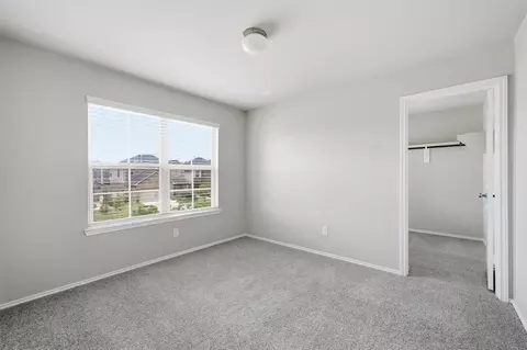 Bedroom - 17153 Upland Bent Ct, Conroe, TX 77385 photo 7 of 9