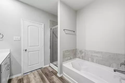 Bath - 17153 Upland Bent Ct, Conroe, TX 77385 photo 1 of 3