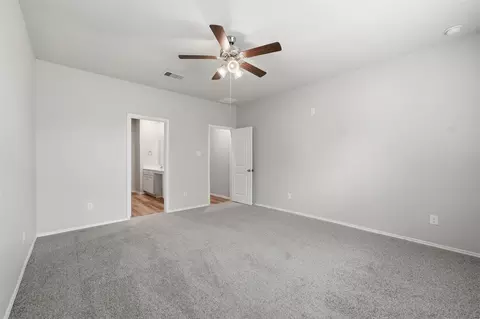 Bedroom - 17153 Upland Bent Ct, Conroe, TX 77385 photo 3 of 9