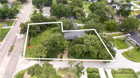 1090 Lamonte Ln, Houston, TX 77018