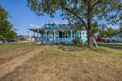 610 W Davis St, Hearne, TX 77859
