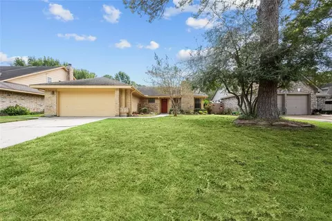 9207 Towne Terrace Dr, Spring, TX 77379 photo 1