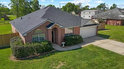 1518 William Trce, Baytown, TX 77523