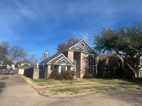 4726 Cashel Castle Dr, Houston, TX 77069