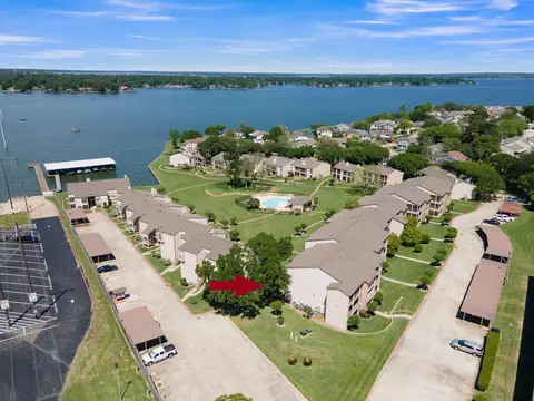 View/Area - 301- Building D Lakeview Ter, Conroe, TX 77384 photo 2 of 6
