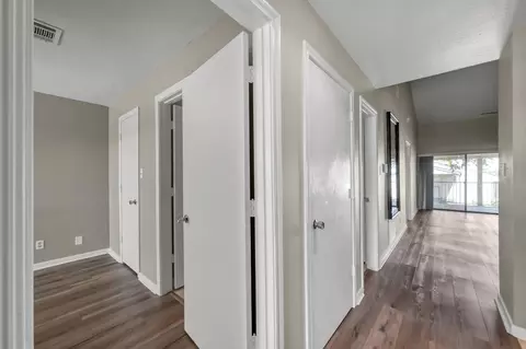 Entry Way - 301- Building D Lakeview Ter, Conroe, TX 77384 photo 2 of 2