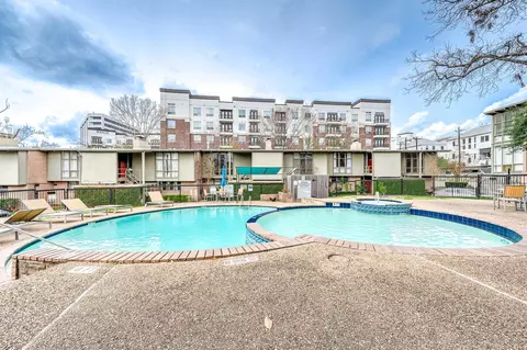 5220 Memorial Dr #5220, Houston, TX 77007