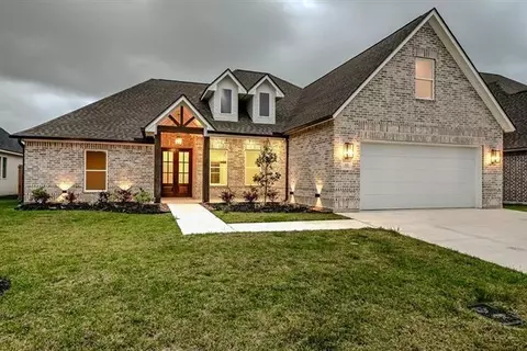 3570 Lily Ln, Beaumont, TX 77713