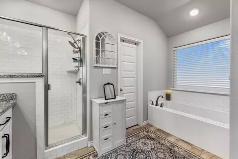 Bath - 3440 Utah Ct, Bryan, TX 77808 photo 1 of 3