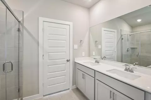 Bath - 2811 Duchess Dr, Rosenberg, TX 77471 photo 5 of 5