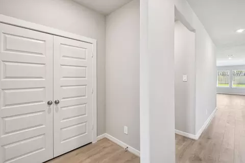Entry Way - 2811 Duchess Dr, Rosenberg, TX 77471 photo 4 of 4