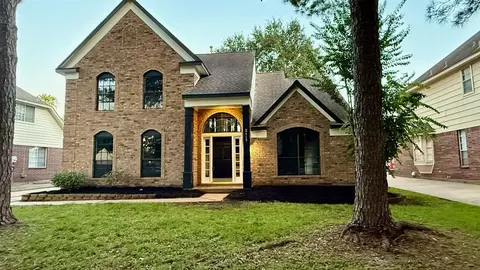 2117 Spinnaker Dr, League City, TX 77573