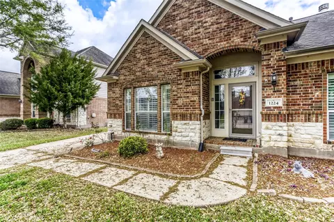 1224 Torchwood Dr, Friendswood, TX 77546