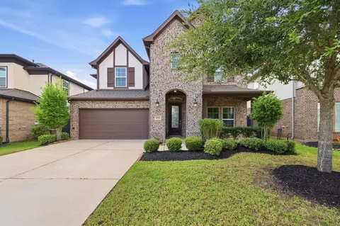 3023 Brisk Autumn Dr, Richmond, TX 77406