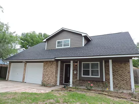 2217 Hickory Ln, Pasadena, TX 77502