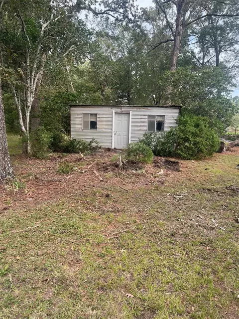 523 Petersburg Dr, Goodrich, TX 77335