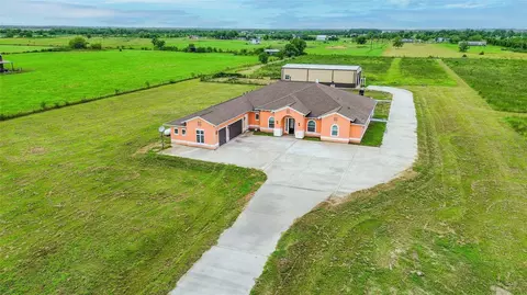 1409 County Road 63, Rosharon, TX 77583