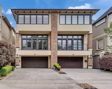 6410 Rodrigo St #B, Houston, TX 77007