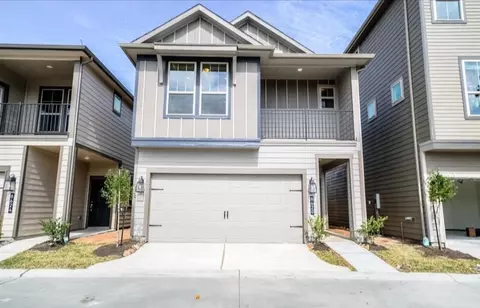 8620 Hollyoaks Creek Ln, Houston, TX 77063