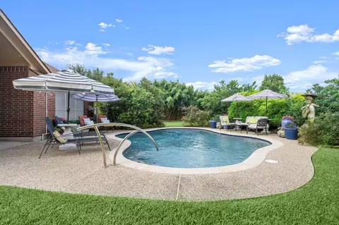Exterior - 2007 Louetta Spring Dr, Spring, TX 77388 photo 6 of 15