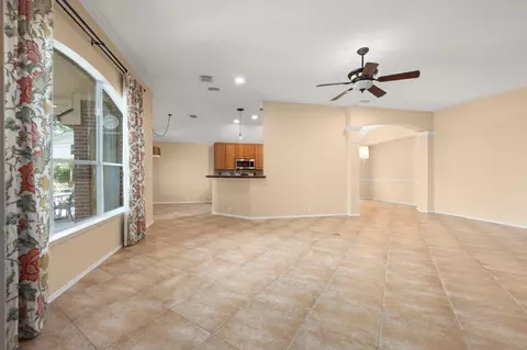 Living - 2007 Louetta Spring Dr, Spring, TX 77388 photo 4 of 6