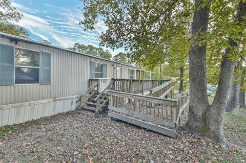 1048 Port Blvd, Trinity, TX 75862 photo 1