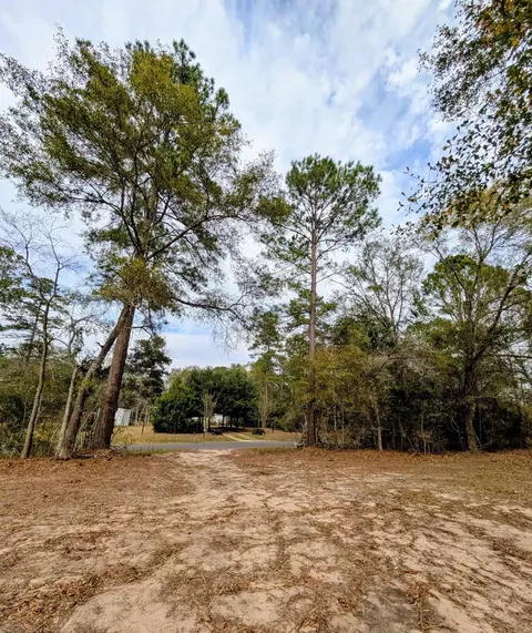 5544 Tall Pine Rd, Navasota, TX 77868