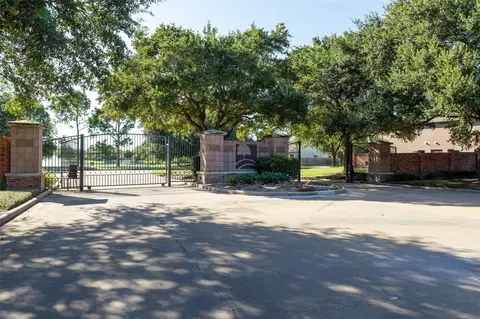 15111 Black Falls Ln, Sugar Land, TX 77498
