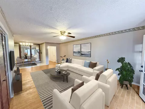 2700 Bellefontaine St #B8, Houston, TX 77025