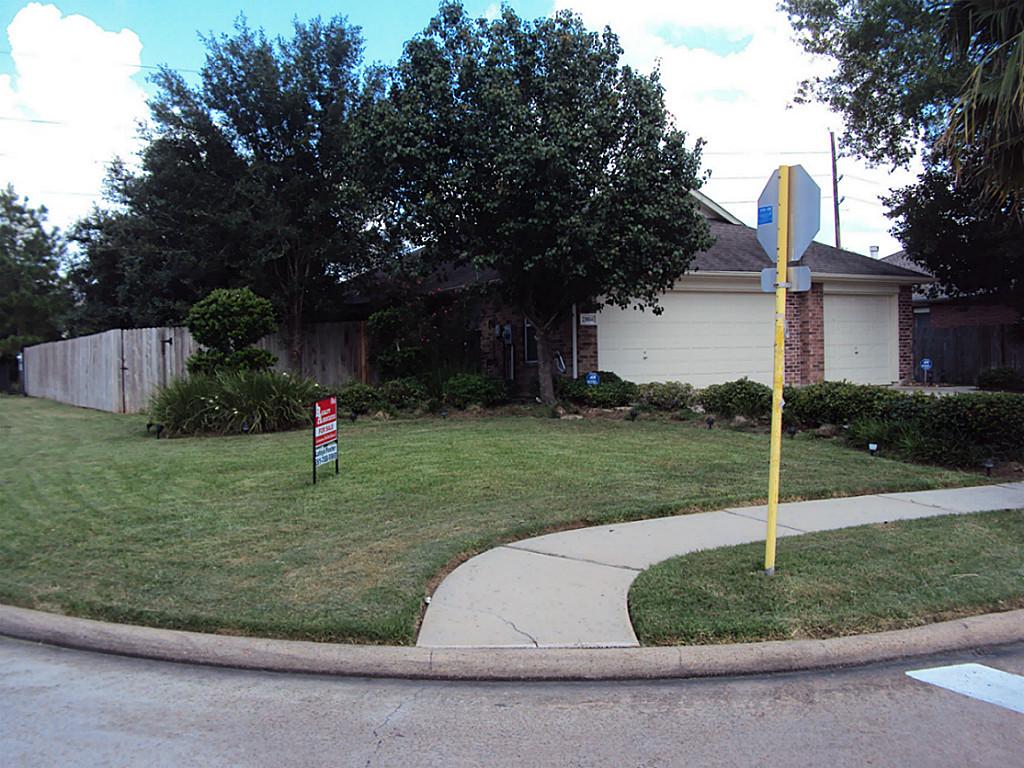 23814 Goodfellow Dr, Spring, TX 77373 photo 1