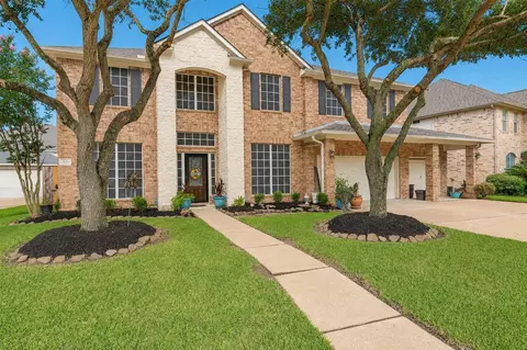 413 Willow Pointe Dr, League City, TX 77573