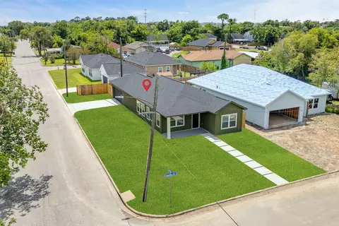 1301 Hawthorne St, Baytown, TX 77520