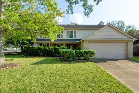 3822 Green Fields Dr, Sugar Land, TX 77479
