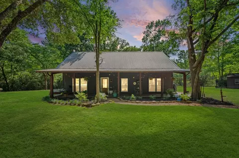 1819 Little John St, Montgomery, TX 77316