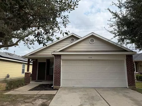 7714 Sunburst Trail Dr, Cypress, TX 77433