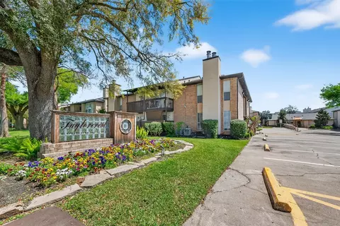 1500 Bay Area Blvd #209, Houston, TX 77058
