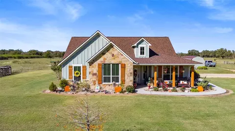 12065 Fm 1696 Rd, Bedias, TX 77831